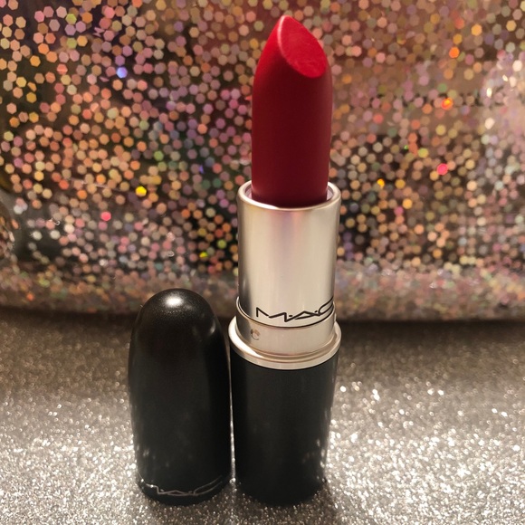 BNIB! MAC Retro Matte Lipstick in Ruby Woo 707 💄 - Picture 1 of 5